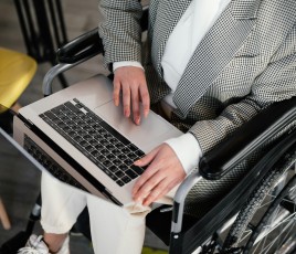 Le taux d'emploi direct des personnes en situation de handicap dans la Fonction publique augmente en 2023 pour atteindre 5,66 %
