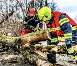 Les sapeurs-pompiers en France font face à des risques majeurs lors de leurs interventions