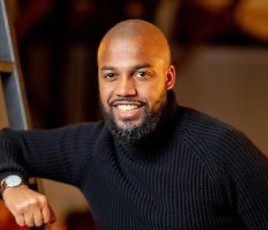 Abdelaali El Badaoui, infirmier de formation, est fondateur de Banlieues Santé