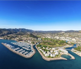 Pour lutter contre la pollution marine, Mandelieu-La Napoule déploie 130 paniers et filets connectés pour intercepter les déchets avant qu’ils n’atteignent la Méditerranée