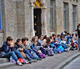 La rentrée scolaire devient ainsi un révélateur des fragilités du système éducatif