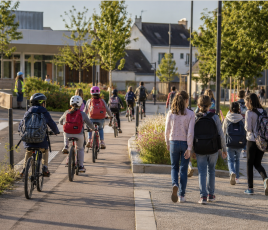 Écomobilité scolaire : la rue reste à conquérir »