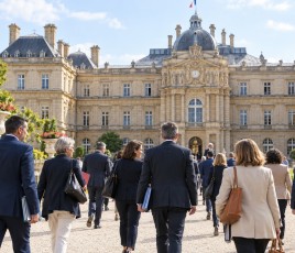 Composé à plus de 95 % de maires et de délégués municipaux, le collège électoral sénatorial a envoyé un nouveau message politique depuis les territoires