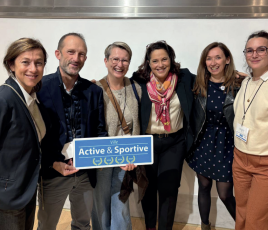 À Lyon, l’accès au sport pour tous, l’égalité femmes-hommes et la modernisation des équipements sont au cœur de la politique municipale, récompensée par un quatrième laurier au label « Ville Active et Sportive ».