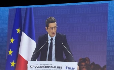 Les maires, urgentistes de la République, réclament de l’air