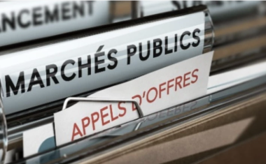 À l’approche du scrutin de mars 2026, les communes – premiers investisseurs publics du pays – ont freiné leurs engagements