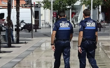 Dans un communiqué publié le 21 mai, l’association Villes de France a exprimé son inquiétude après l’annonce du gouvernement de repousser à l’automne l’examen du projet de loi relatif « à l’extension des prérogatives, des moyens, de l’organisation et du contrôle des polices municipales et des gardes champêtres »