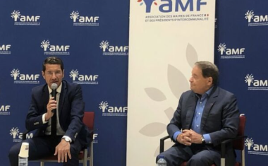 David Lisnard, président de l’AMF, et André Laignel, premier vice-président délégué, ont placé leur rentrée sous le signe de la défense des finances et des libertés locales.