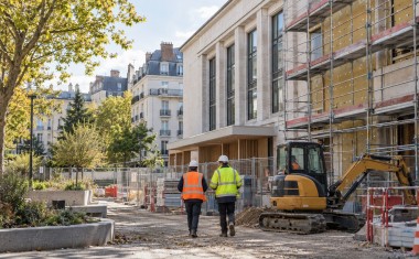 La rénovation des équipements publics illustre les investissements engagés par les collectivités pour accompagner la transition écologique