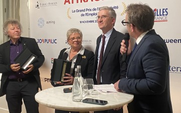 Catherine Lhéritier et Cyrille Bonvillain à la remise du Grand Prix de l'Attractivité de l'emploi public 