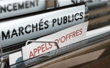 À l’approche du scrutin de mars 2026, les communes – premiers investisseurs publics du pays – ont freiné leurs engagements