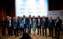 De gauche à droite : Ségolène LELOUTRE (COSMETIC VALLEY), Sébastien MONNIER (PUIG), Brigitte CLOSS (SILAB), Stéphanie ROTT (GUERLAIN), Jean-Pierre GORGES (CHARTRES METROPOLE), Jérôme HOMBOURGER (CREDIT AGRICOLE VAL DE FRANCE), Caroline PLOUGASTEL (CHANEL PARFUMS BEAUTE), Xavier GAGET (GROUPE POCHET), Thomas RIOU (VERESCENCE), Céline BRUCKER (L'OREAL France), Cédric DE WAVRECHIN (GROUPE IDEC), Marc-Antoine JAMET (COSMETIC VALLEY), Jean-Michel WILMOTTE (WILMOTTE ET ASSOCIES ARCHITECTES), Christophe MASSON (CO