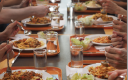 Face à la volatilité des coûts, le Syndicat national de la restauration collective (SNRC), en lien avec la Direction des affaires juridiques (DAJ) du ministère de l’Économie et des Finances et l’Insee, a élaboré un Index Restauration Collective