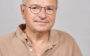 Depuis une dizaine d’années, les caisses de retraite travaillent avec les collectivités locales, les CCAS, les départements et de nombreux partenaires pour développer des actions de prévention destinées aux seniors